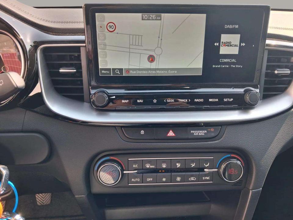 kia-xceed-2026-gasolina-998cc
