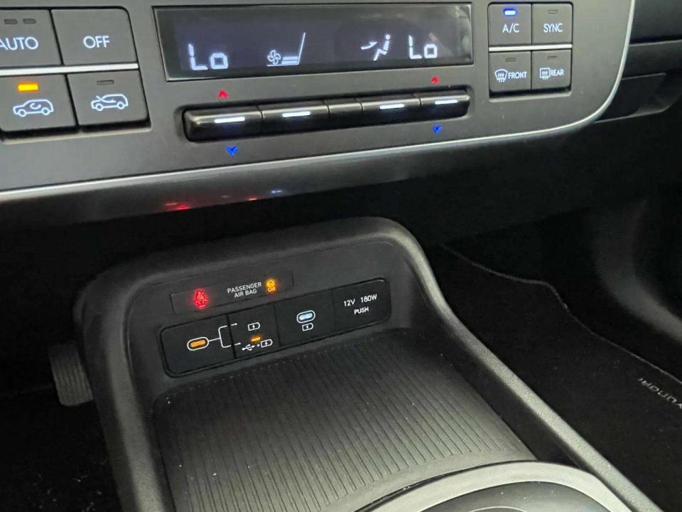 hyundai-kauai-2025-gasolina-998cc