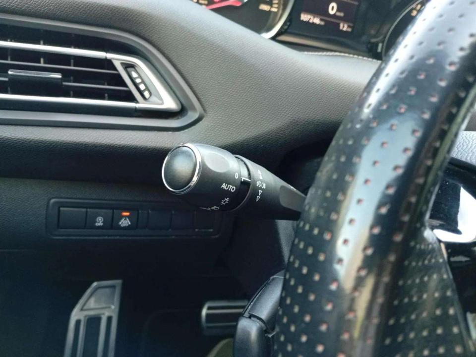 peugeot-308-2021-diesel-1499cc