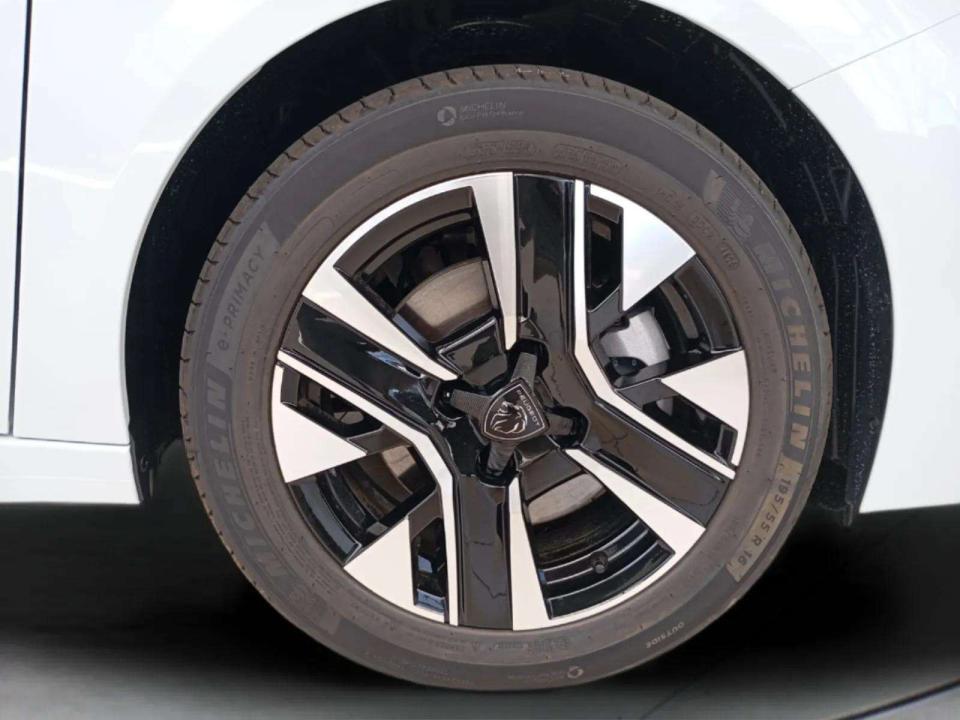 peugeot-208-2026-gasolina-1199cc