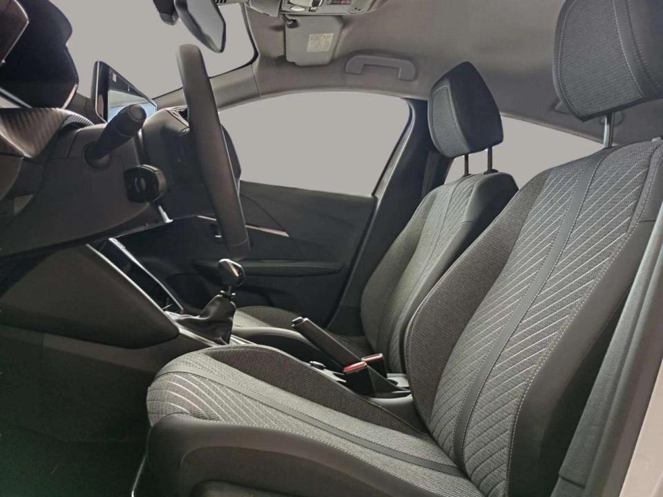 peugeot-208-2026-gasolina-1199cc