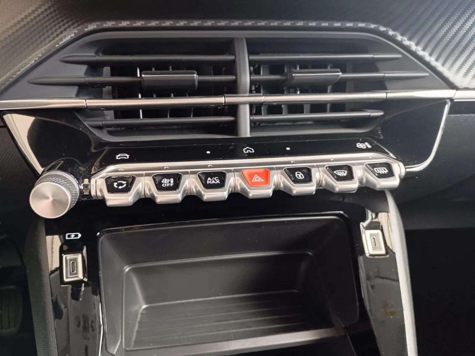 peugeot-208-2026-gasolina-1199cc