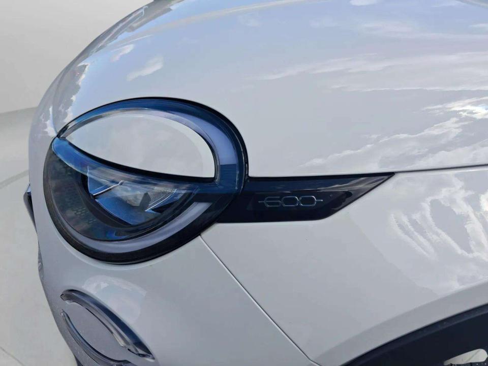 fiat-600-2025-hibrido-1199cc