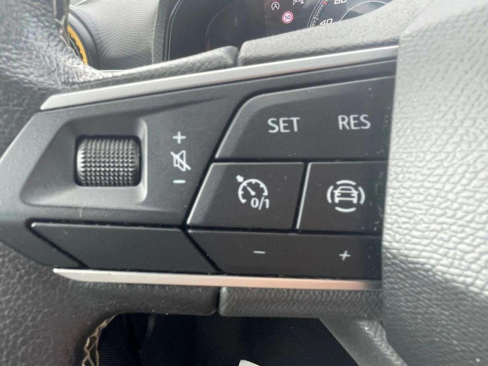 seat-arona-2024-gasolina-999cc