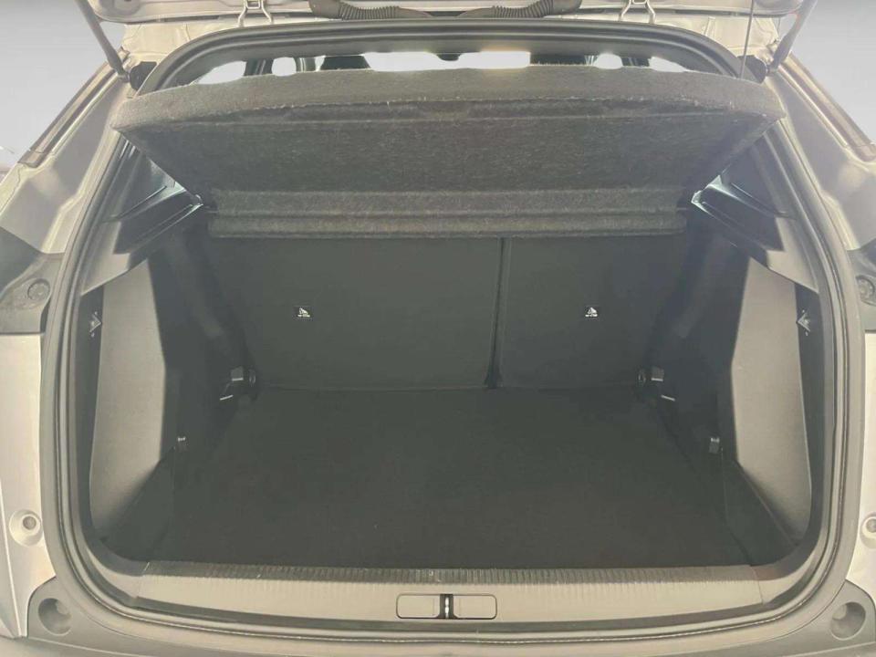 peugeot-2008-2024-gasolina-1199cc