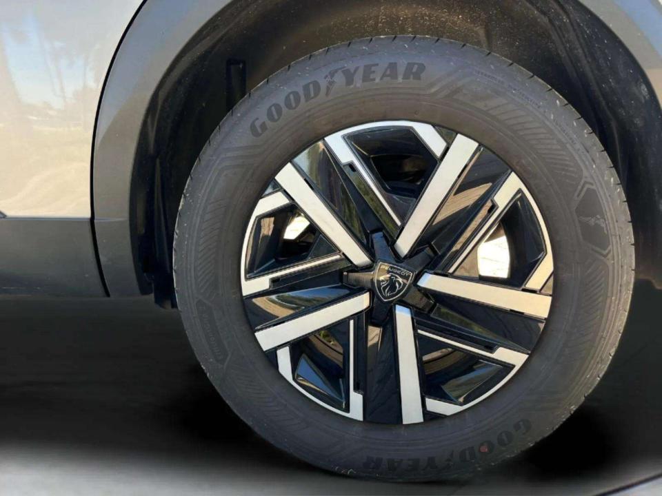 peugeot-2008-2025-gasolina-1199cc
