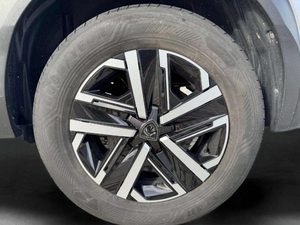 peugeot-2008-2024-gasolina-1199cc