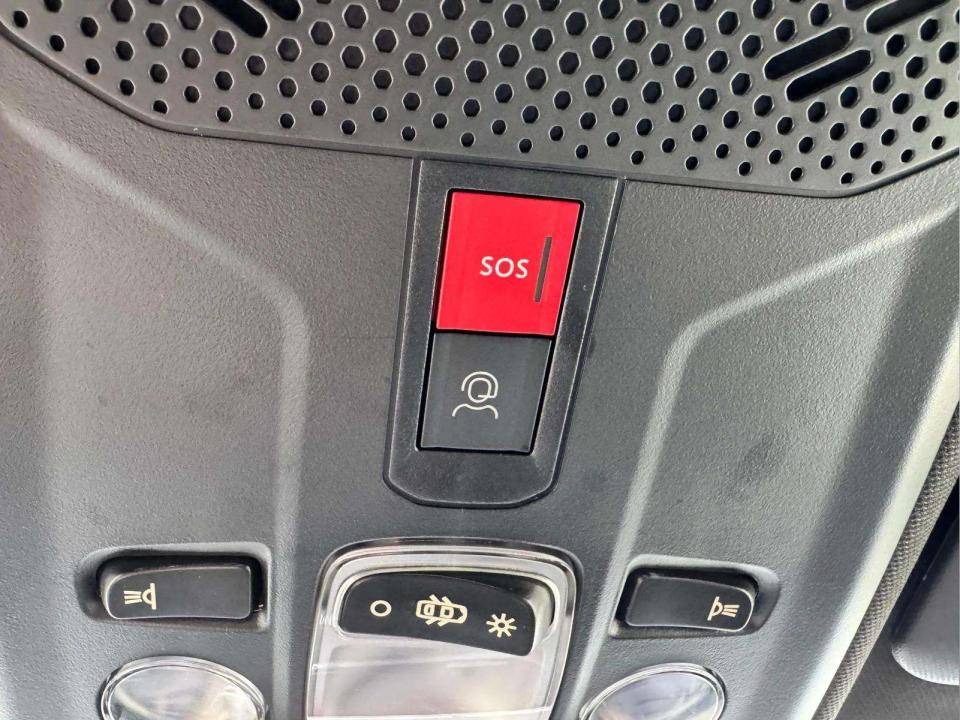 peugeot-2008-2024-gasolina-1199cc