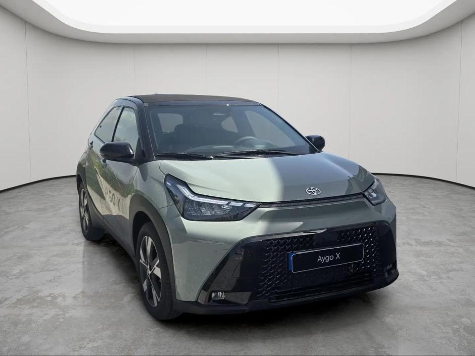 toyota-aygo-x-2026-hibrido-1490cc
