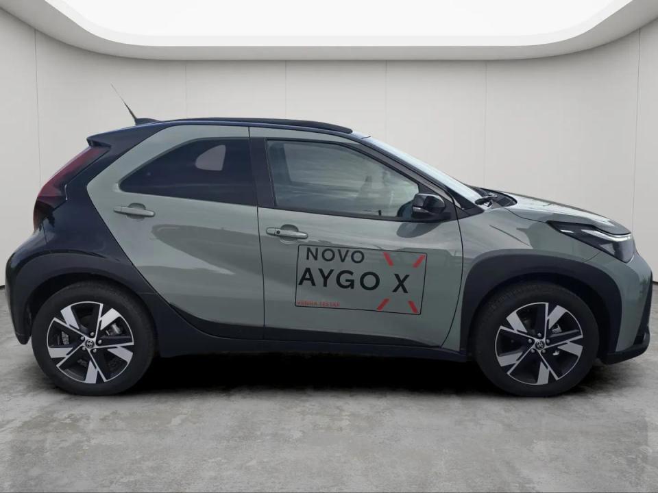 toyota-aygo-x-2026-hibrido-1490cc