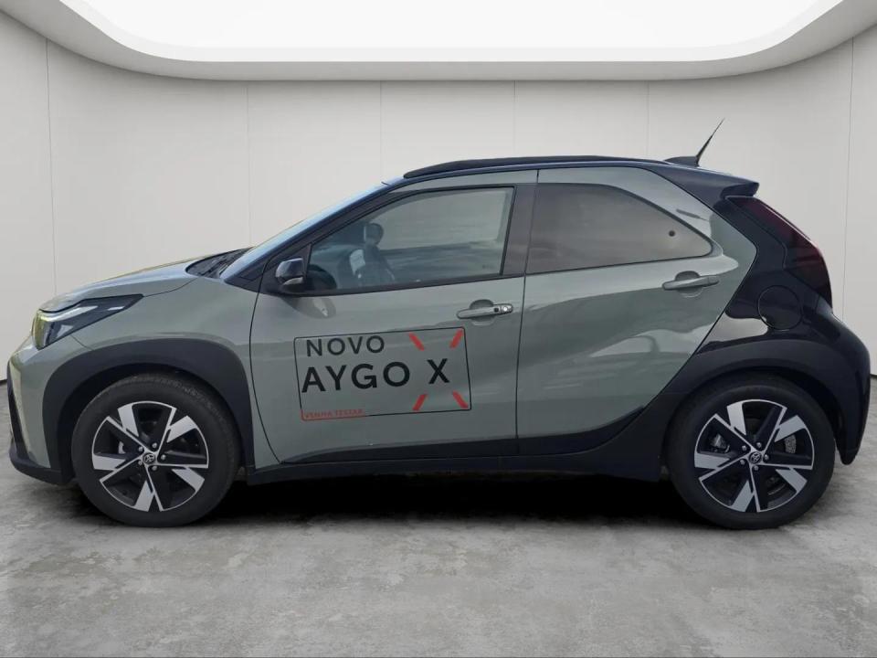 toyota-aygo-x-2026-hibrido-1490cc