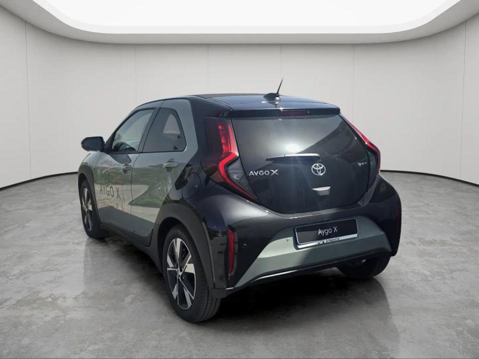 toyota-aygo-x-2026-hibrido-1490cc