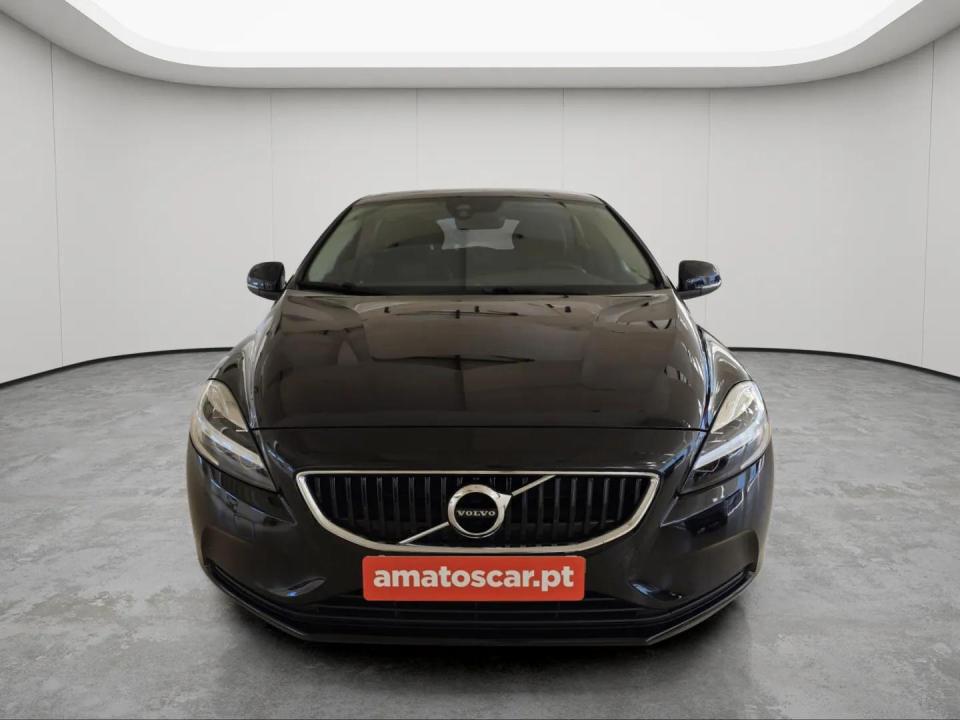 volvo-v40-2019-gasolina-1498cc