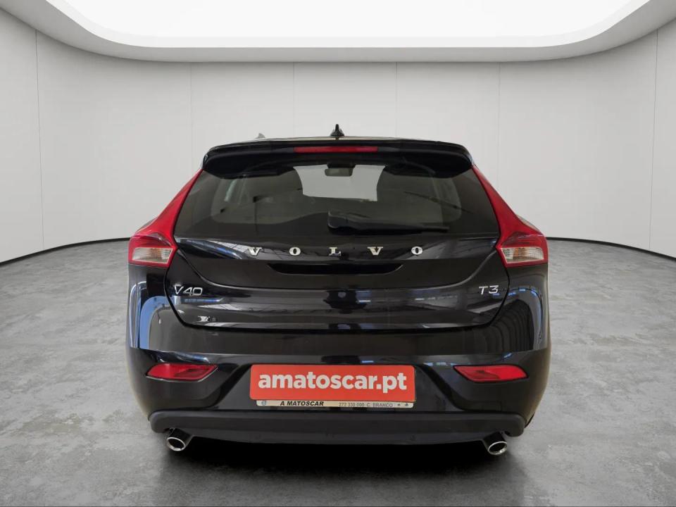 volvo-v40-2019-gasolina-1498cc
