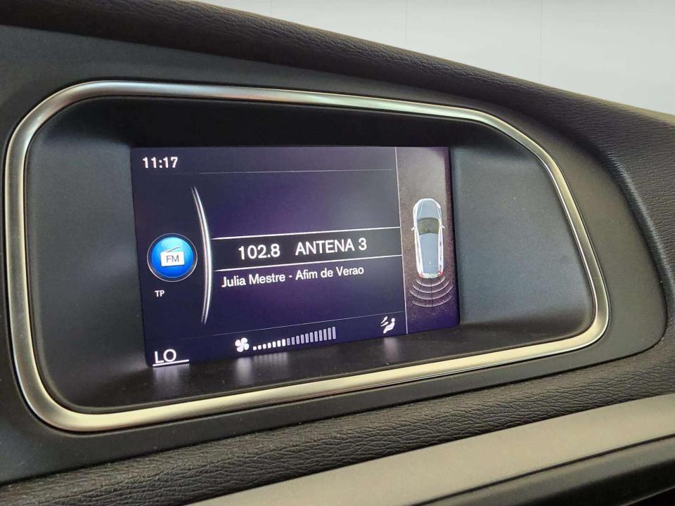 volvo-v40-2019-gasolina-1498cc