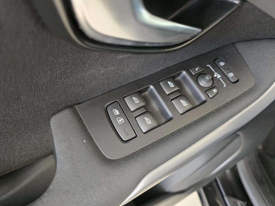volvo-v40-2019-gasolina-1498cc