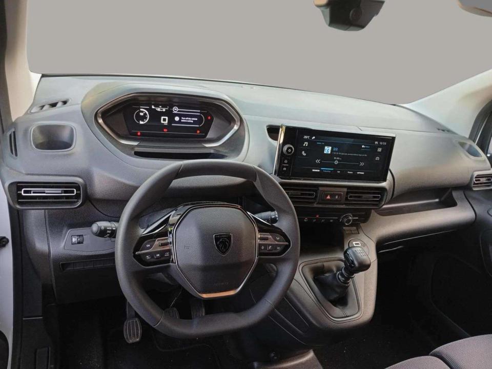 peugeot-partner-2025-diesel-1499cc