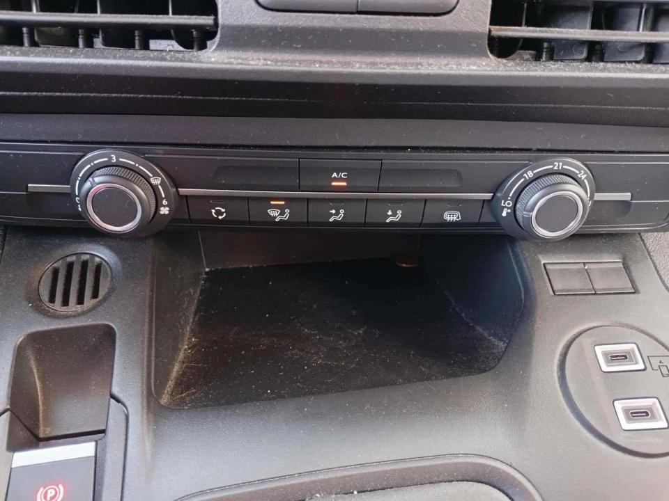 peugeot-partner-2025-diesel-1499cc