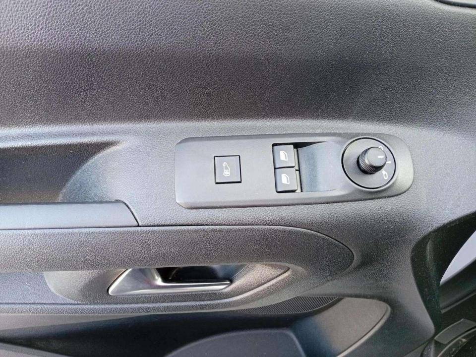 peugeot-partner-2025-diesel-1499cc