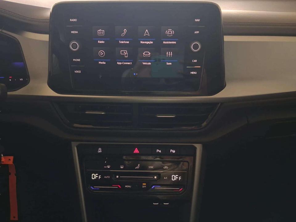 volkswagen-t-roc-2024-gasolina-999cc