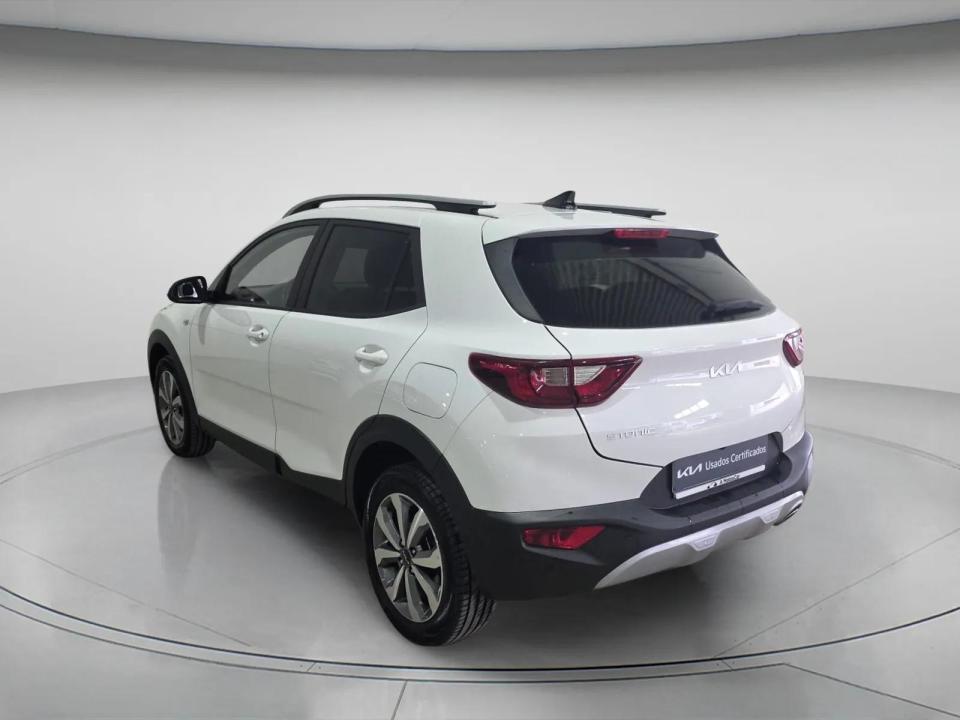 kia-stonic-2025-gasolina-1197cc