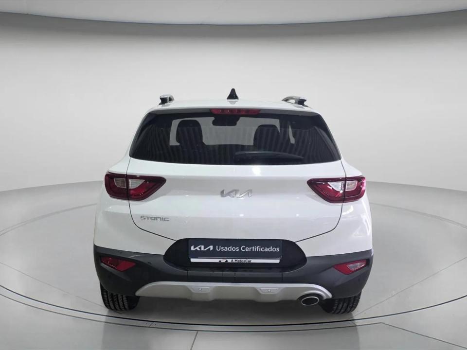 kia-stonic-2025-gasolina-1197cc