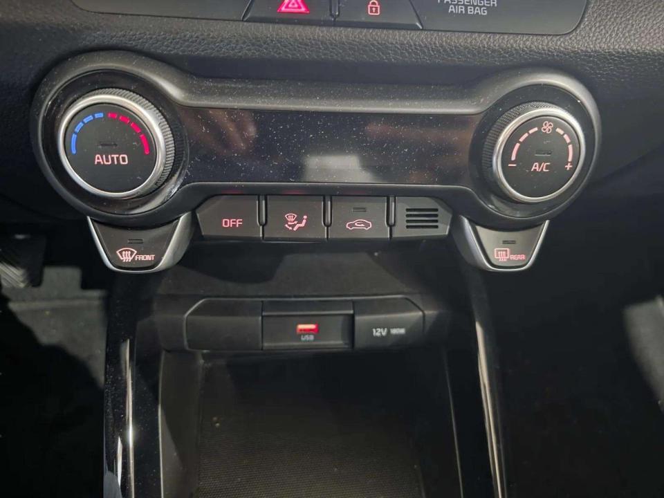 kia-stonic-2025-gasolina-1197cc