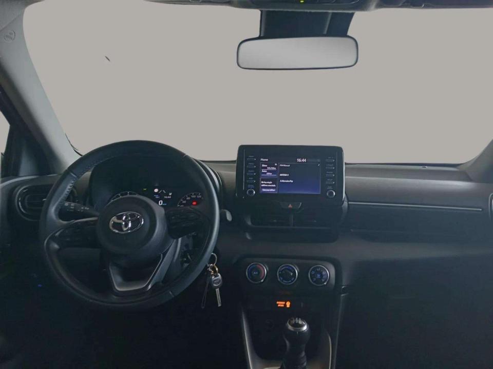 toyota-yaris-2023-gasolina-998cc