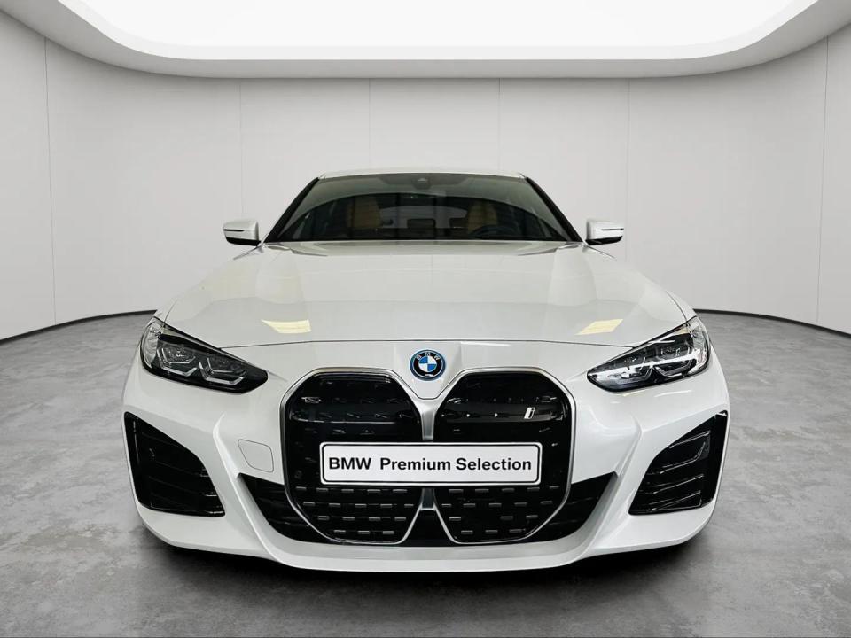 bmw-i4-2023-eletrico-0cc