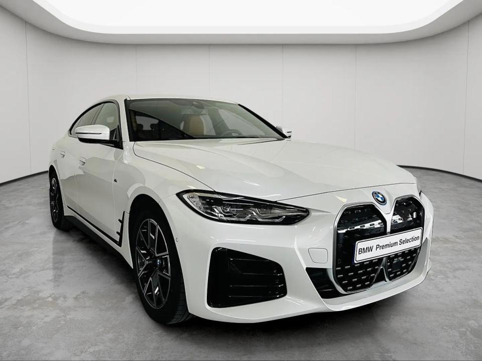 bmw-i4-2023-eletrico-0cc