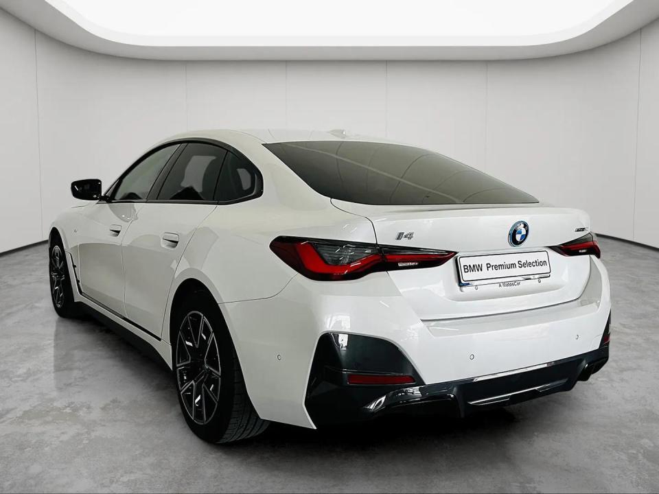 bmw-i4-2023-eletrico-0cc