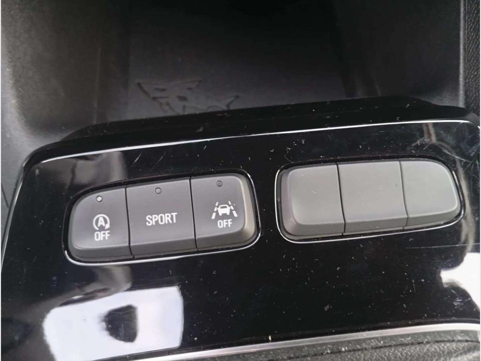 opel-mokka-2023-gasolina-1199cc