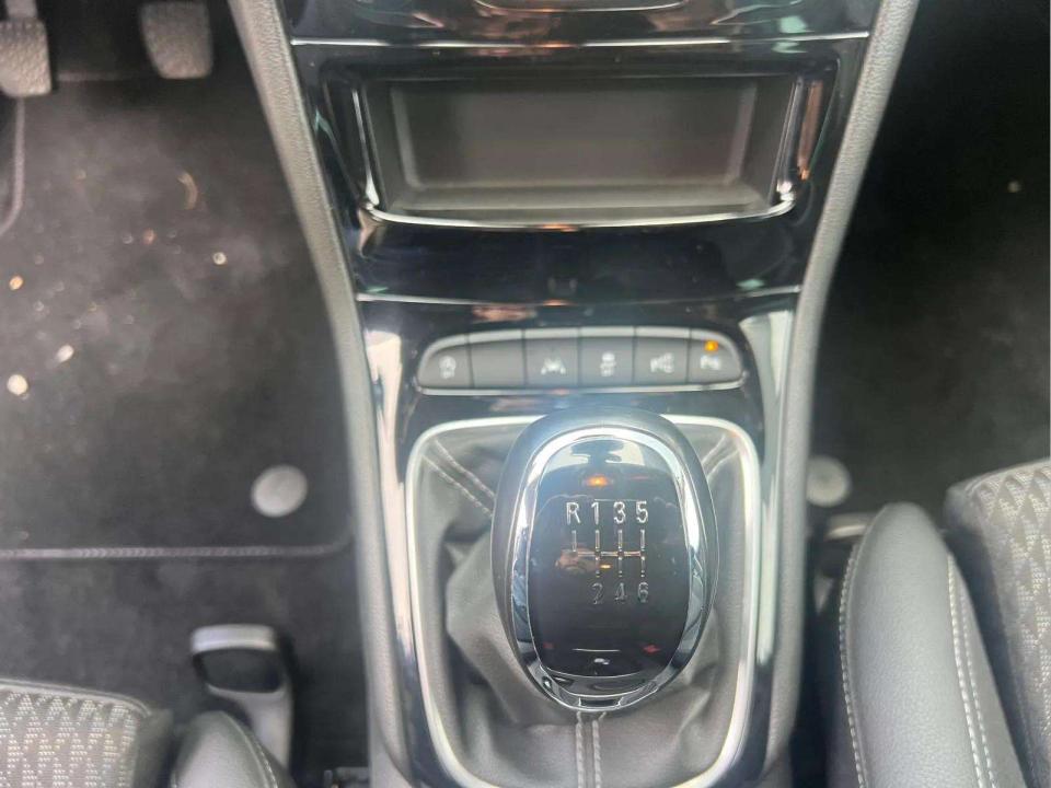 opel-astra-2019-diesel-1598cc