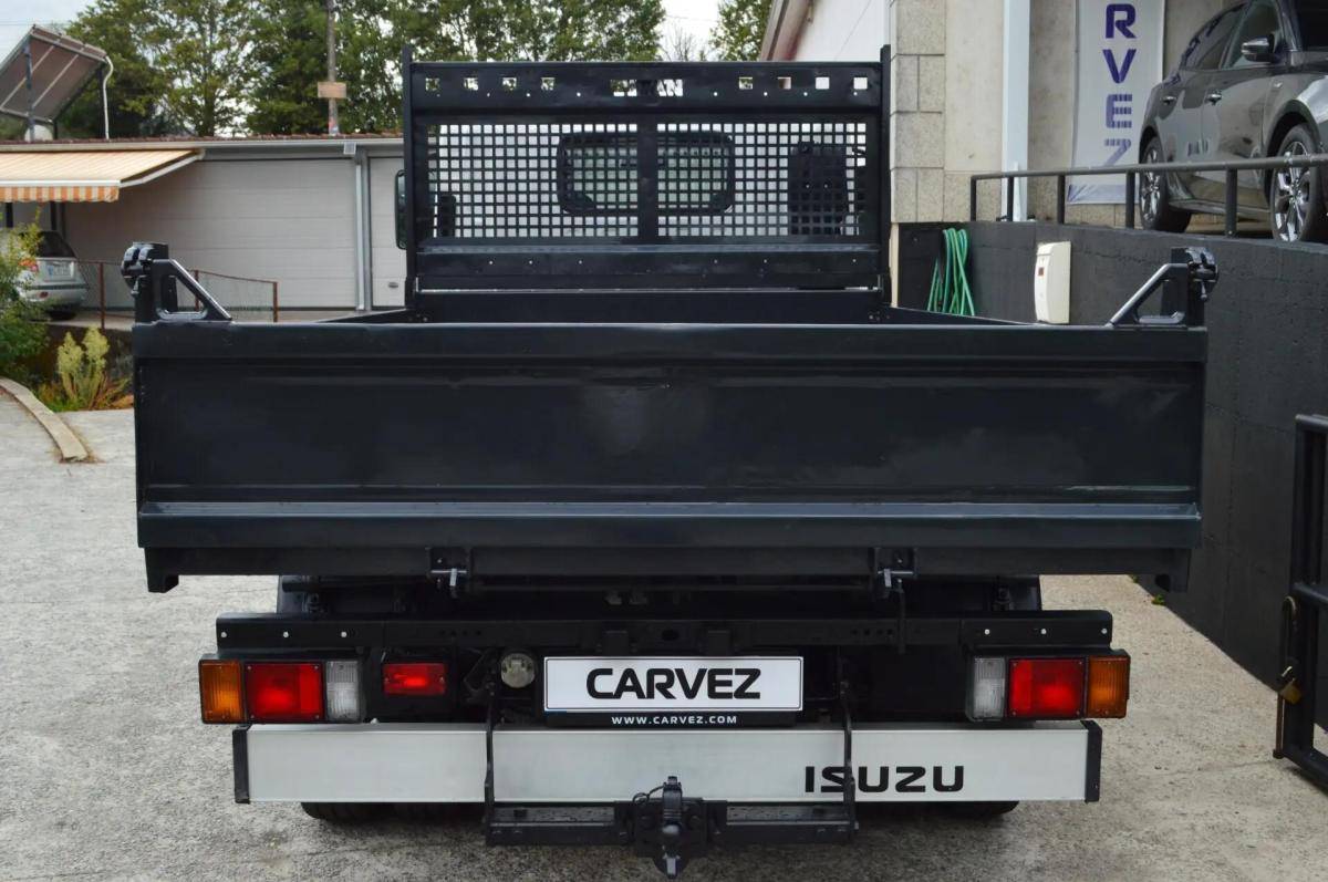 isuzu-nlr-2016-diesel-2999cc