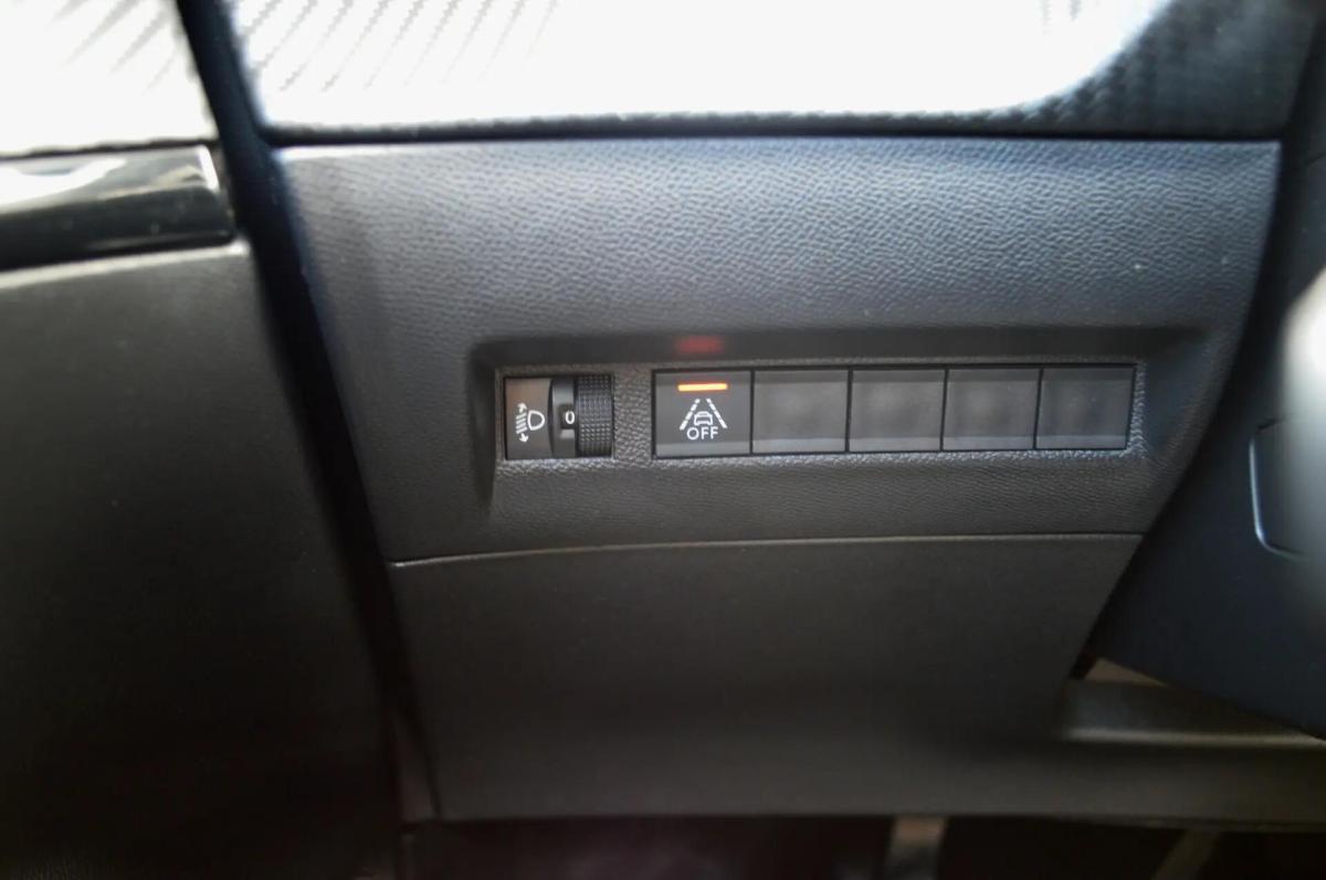 peugeot-2008-2022-diesel-1499cc