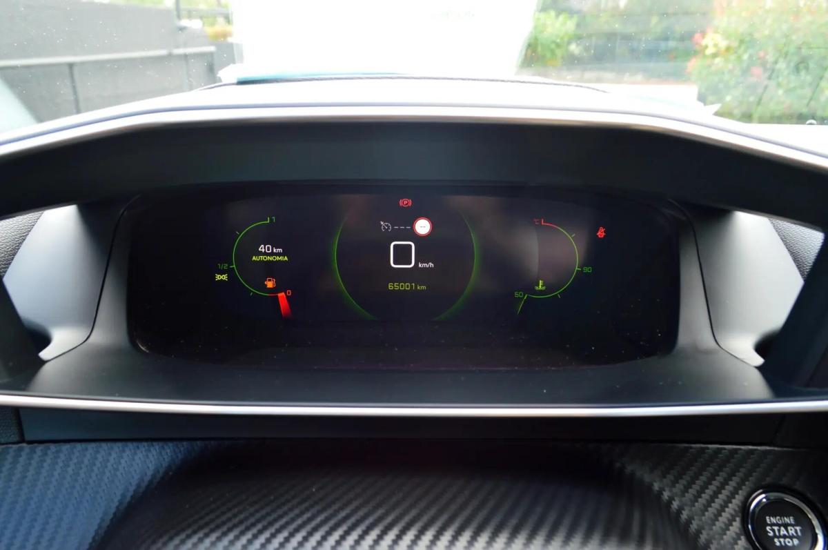 peugeot-2008-2022-diesel-1499cc