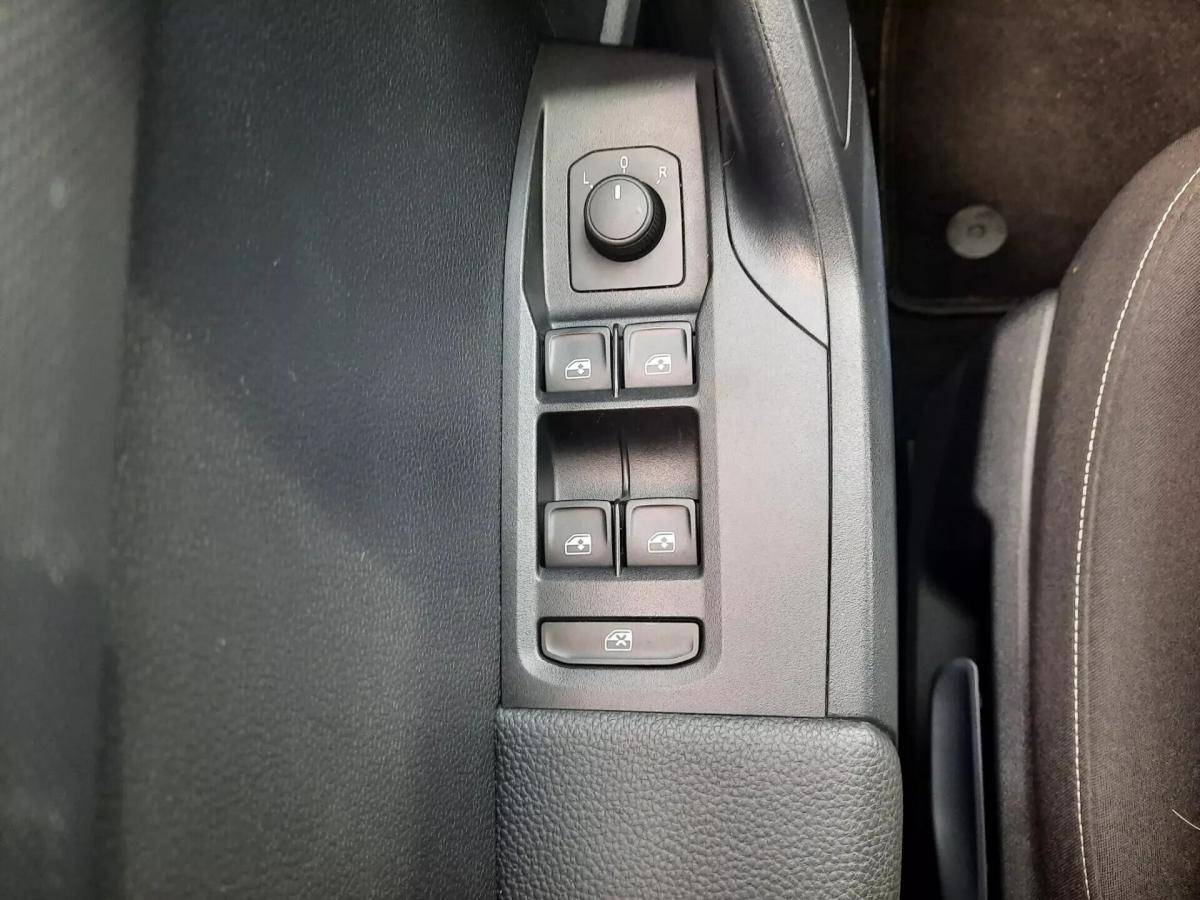 seat-ibiza-2023-gasolina-999cc