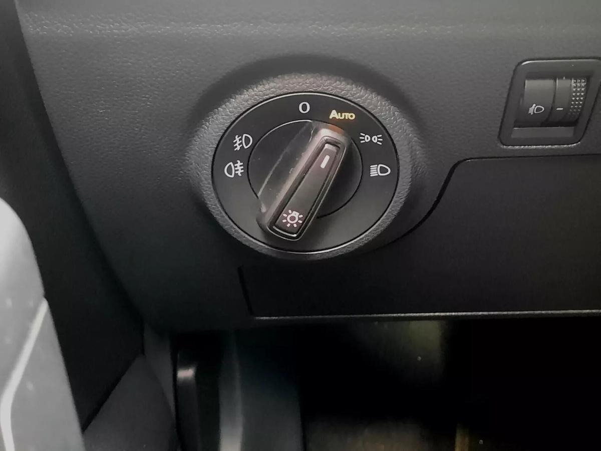 seat-ibiza-2023-gasolina-999cc