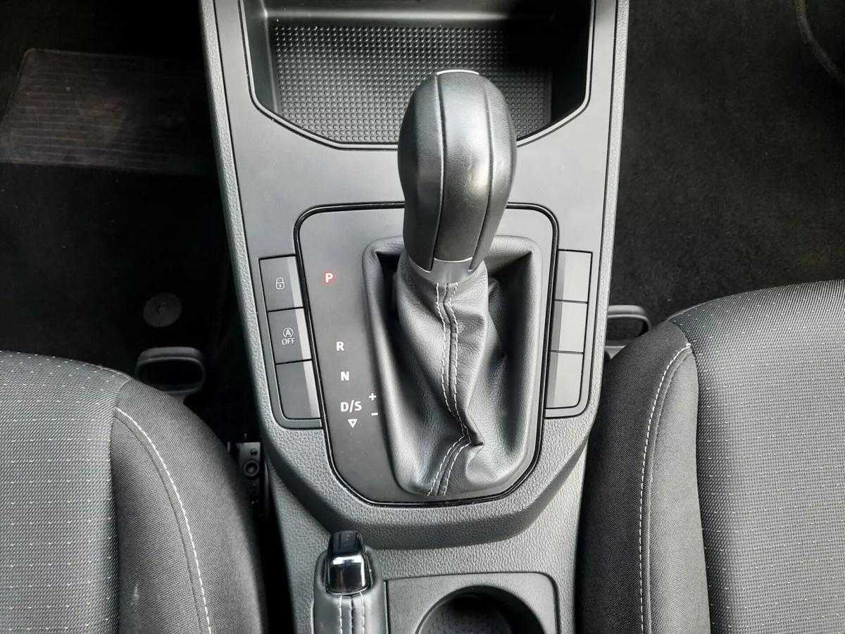 seat-ibiza-2023-gasolina-999cc