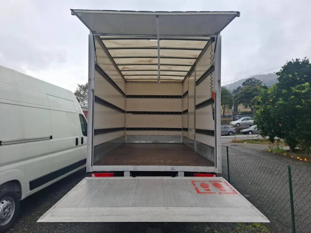 mercedes-benz-sprinter-2022-diesel-1950cc