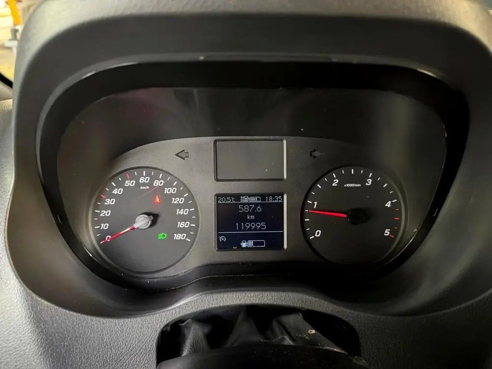 mercedes-benz-sprinter-2022-diesel-1950cc