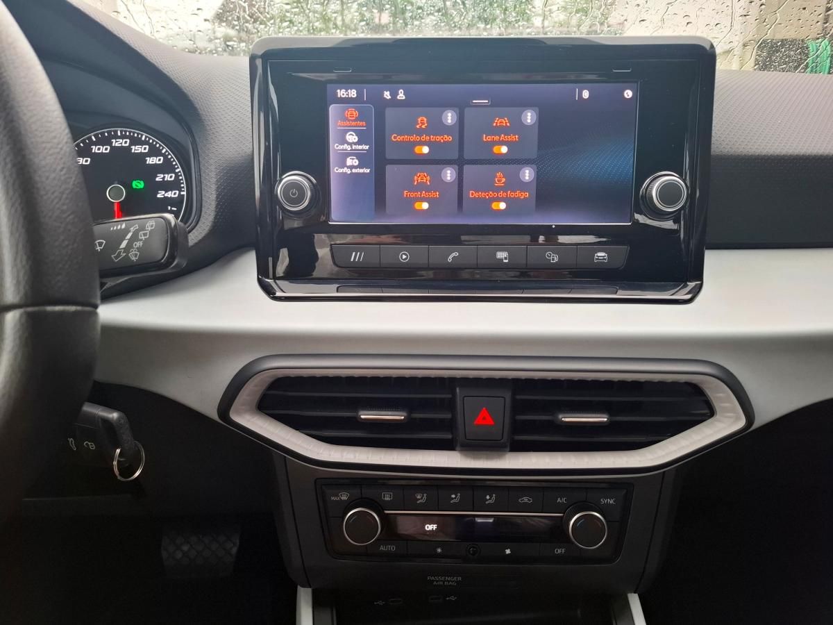 seat-arona-2022-gasolina-999cc