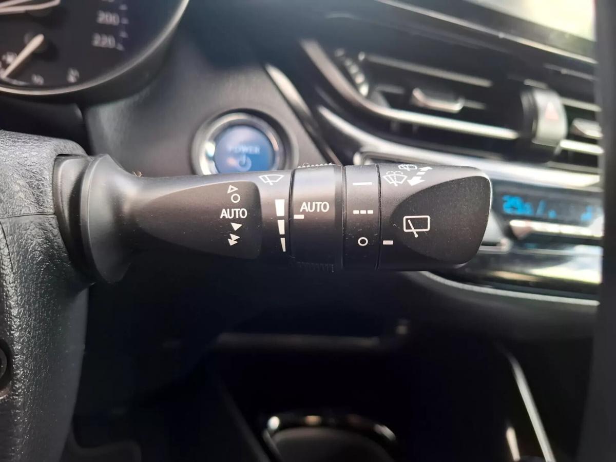 toyota-c-hr-2019-hibrido-a-gasolina-1798cc