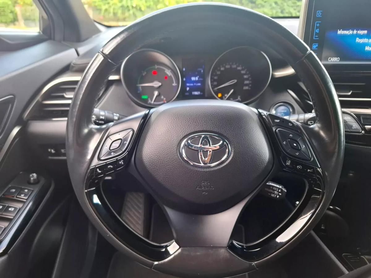 toyota-c-hr-2019-hibrido-a-gasolina-1798cc