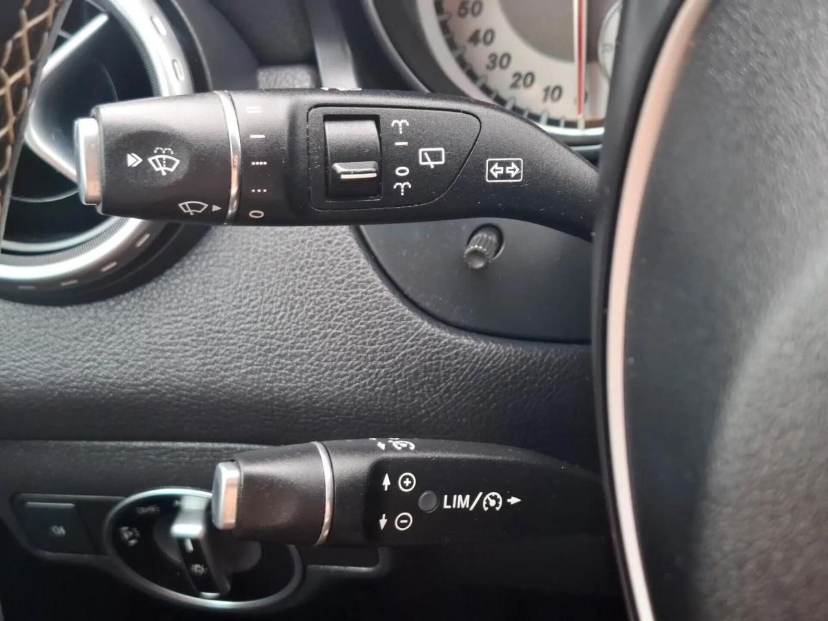 mercedes-benz-gla-200-cdi-2016-diesel-2143cc