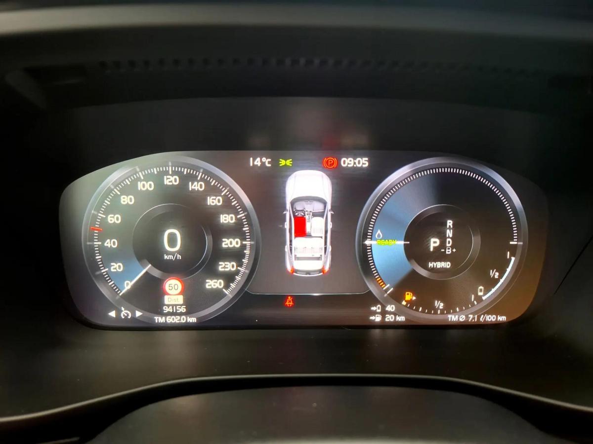 volvo-xc40-2020-hibrido-a-gasolina-1477cc