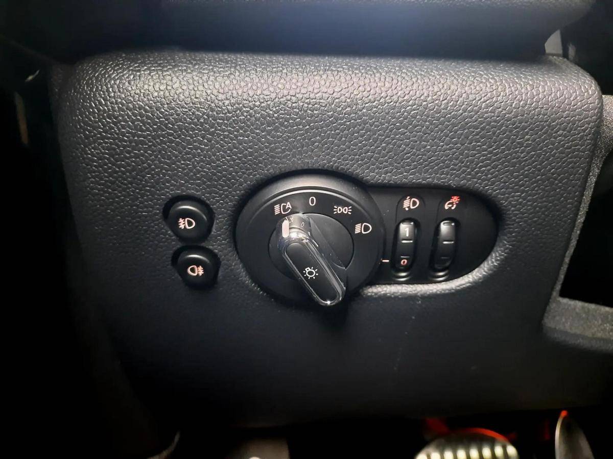 mini-cooper-d-2018-diesel-1496cc