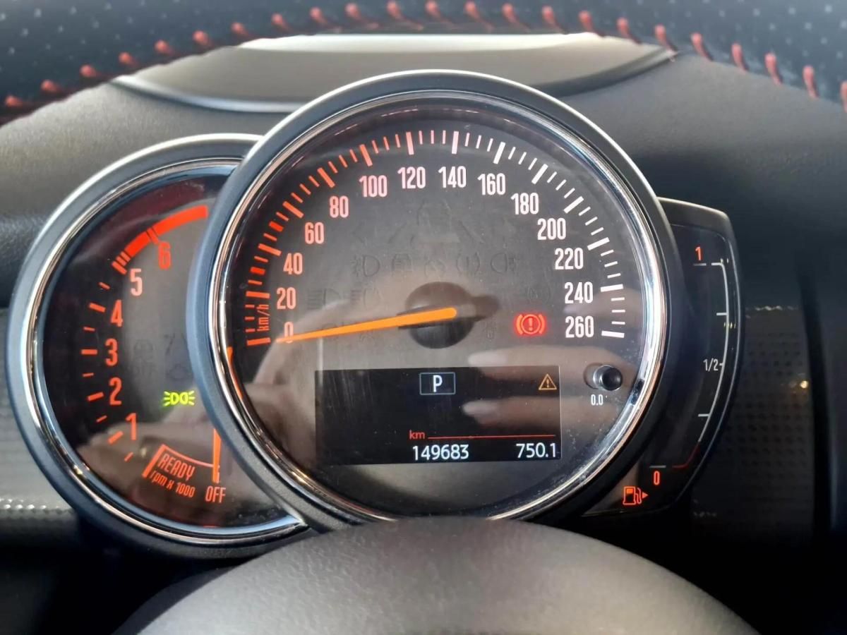 mini-cooper-d-2018-diesel-1496cc