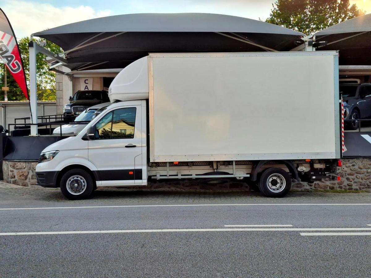volkswagen-crafter-2021-diesel-1968cc