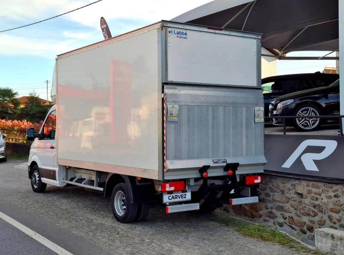 volkswagen-crafter-2021-diesel-1968cc
